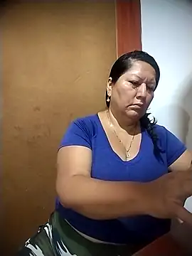 Snapshot of Brenda_Berck_ chatting on April 21, 10:54 am Brenda Berck online show from April 21, 10:54 am