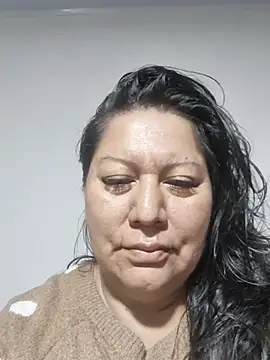 Snapshot of Brenda_Berck_ chatting on June 9, 9:32 am Brenda Berck online show from June 9, 9:32 am