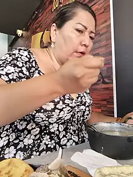Snapshot of Brenda_Berck_ chatting on June 11, 2:59 pm Brenda Berck online show from June 11, 2:59 pm