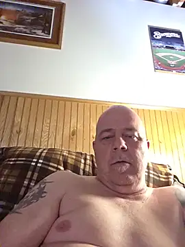 Snapshot of horny4you1 chatting on May 30, 2:08 am horny4you1 online show from May 30, 2:08 am
