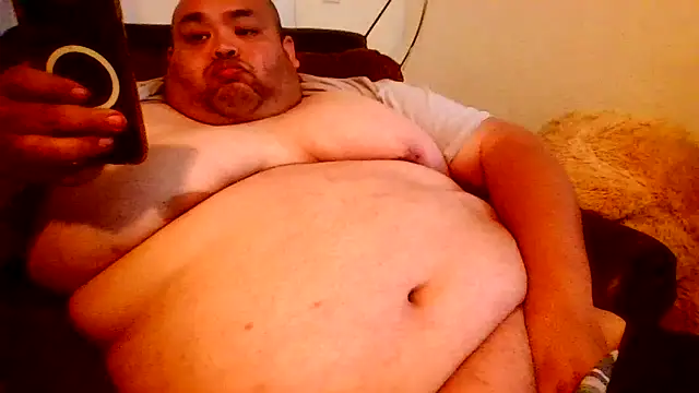 Snapshot of Pantychubs69 chatting on March 3, 8:26 pm Pantychubs69 online show from March 3, 8:26 pm