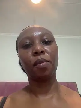 Bootyliciouse21X online show from December 22, 8:11 am