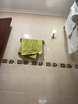 Fancyxlove online show from October 10, 12:26 pm