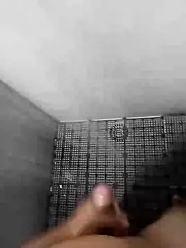 Snapshot of DGDAVASCO04 chatting on August 8, 10:17 am DGDAVASCO04 online show from August 8, 10:17 am