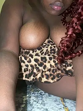 Snapshot of Cyebony chatting on February 20, 8:20 pm Cyebony online show from February 20, 8:20 pm