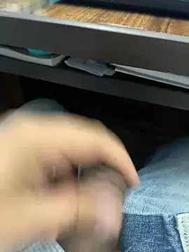 kavilv69fuck online show from December 12, 5:42 am