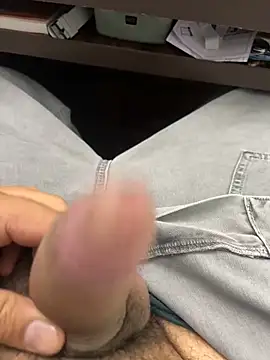 kavilv69fuck online show from January 2, 4:52 am