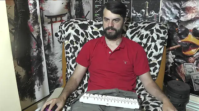 Snapshot of 00george chatting on May 28, 6:49 pm 00george online show from May 28, 6:49 pm