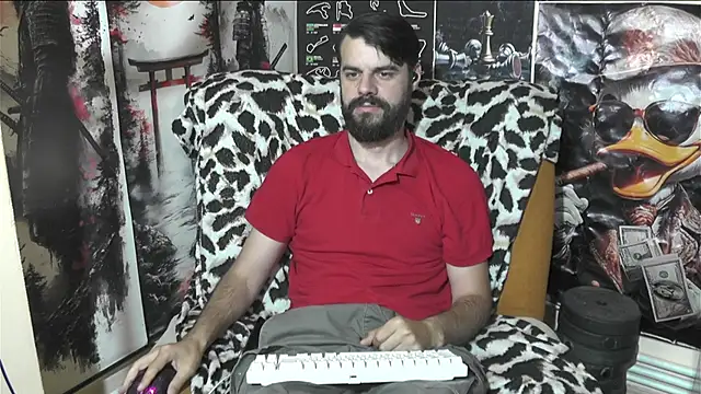 Snapshot of 00george chatting on May 29, 2:59 pm 00george online show from May 29, 2:59 pm