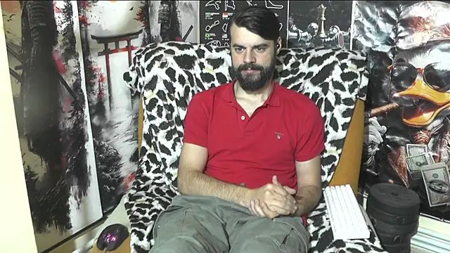 Snapshot of 00george chatting on May 30, 3:09 pm 00george online show from May 30, 3:09 pm