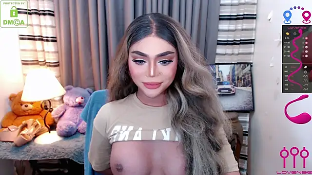 Fantacyoflove online show from November 17, 5:41 pm