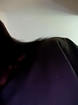 Snapshot of Latin_summer chatting on December 21, 11:56 pm Latin summer online show from December 21, 11:56 pm