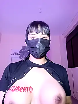 Snapshot of Latin_summer chatting on February 2, 4:15 am Latin summer online show from February 2, 4:15 am