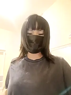 Snapshot of Latin_summer chatting on March 8, 11:07 pm Latin summer online show from March 8, 11:07 pm