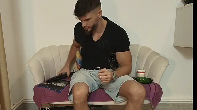 Snapshot of MauroTwin chatting on July 26, 6:21 am MauroTwin online show from July 26, 6:21 am