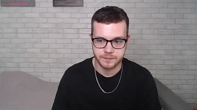 Snapshot of Alexxx_horny chatting on May 21, 10:00 am Alexxx horny online show from May 21, 10:00 am