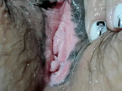 Snapshot of foxy-porn1 chatting on February 14, 2:39 am foxy-porn1 online show from February 14, 2:39 am