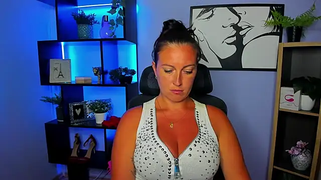 Snapshot of FUN_AMI chatting on July 28, 4:39 pm FUN AMI online show from July 28, 4:39 pm