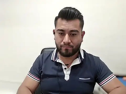 youmanhorny online show from April 15, 7:32 pm