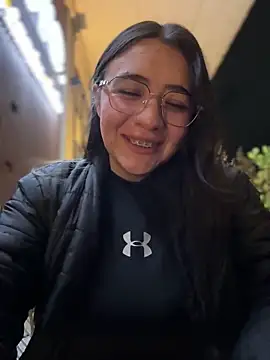 vaneelee online show from April 10, 3:23 am