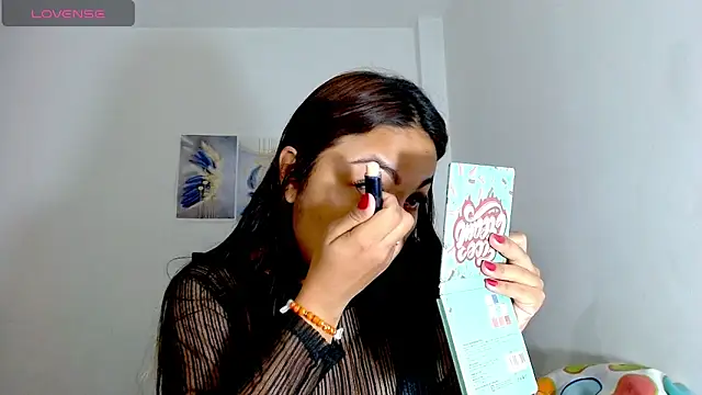 Kylie loveee online show from November 29, 1:58 pm