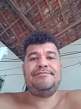 Snapshot of tarra122 chatting on March 1, 3:58 pm tarra122 online show from March 1, 3:58 pm