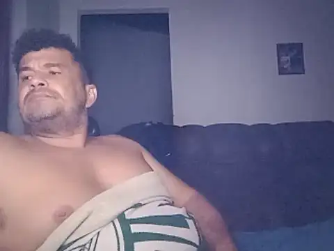 Snapshot of tarra122 chatting on March 2, 5:08 am tarra122 online show from March 2, 5:08 am