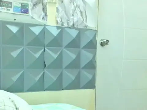 thesugar32 online show from February 5, 1:05 pm