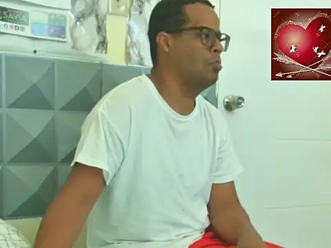 thesugar32 online show from February 14, 1:30 pm