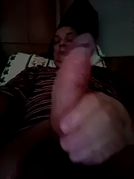 Snapshot of bigcock_marusz chatting on December 27, 8:02 am bigcock marusz online show from December 27, 8:02 am