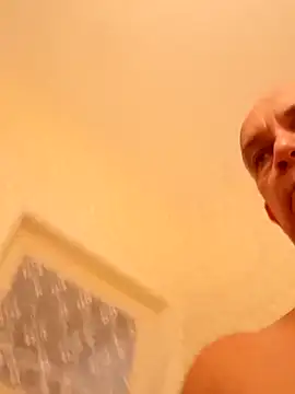 Snapshot of bigcock_marusz chatting on January 27, 12:16 pm bigcock marusz online show from January 27, 12:16 pm