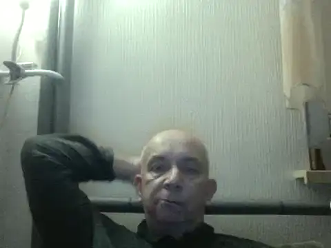 Snapshot of bigcock_marusz chatting on February 2, 9:13 pm bigcock marusz online show from February 2, 9:13 pm