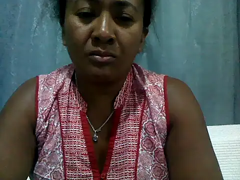 Snapshot of sexyladii chatting on June 18, 4:33 pm sexyladii online show from June 18, 4:33 pm