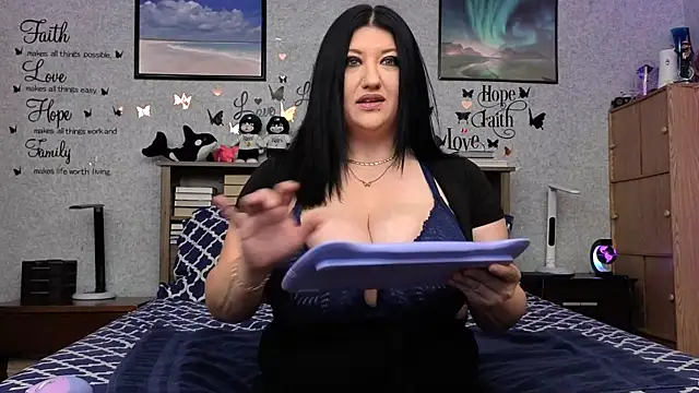 Snapshot of Rayna chatting on January 27, 6:20 pm Rayna online show from January 27, 6:20 pm