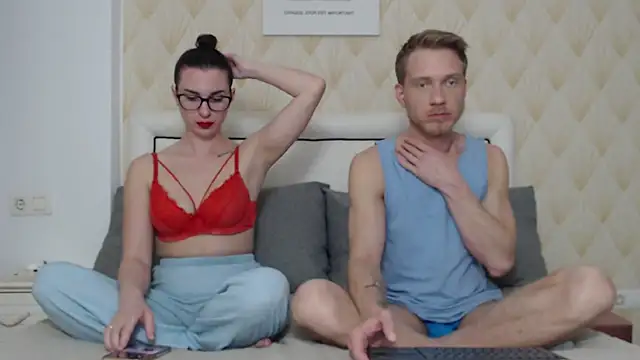 Snapshot of JessicaSteve chatting on February 25, 6:50 pm JessicaSteve online show from February 25, 6:50 pm