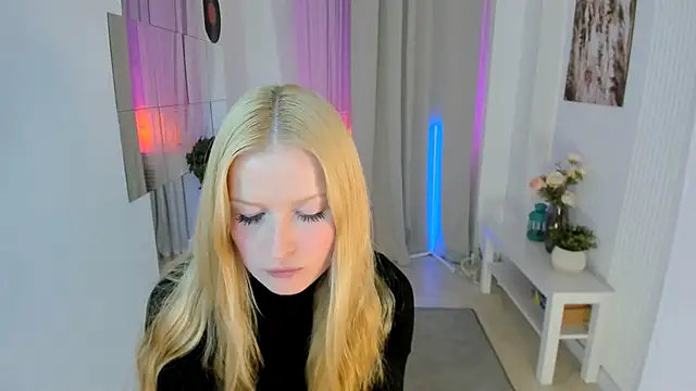 Laly Peach online show from September 17, 11:34 am