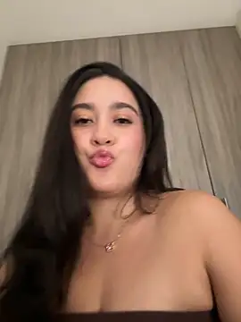 Snapshot of Nina_lovi chatting on June 14, 12:30 am Nina lovi online show from June 14, 12:30 am