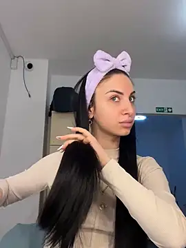 MeganHopeX online show from January 8, 7:45 am