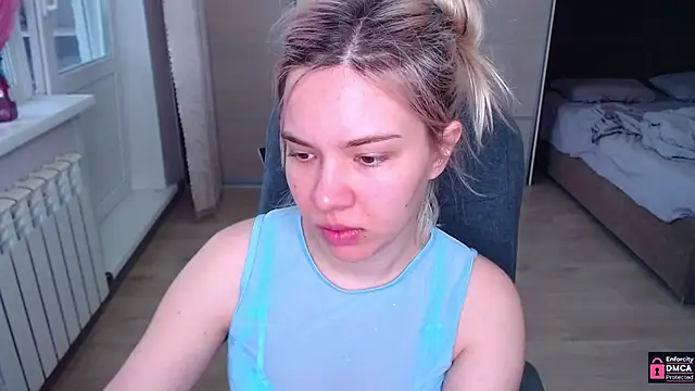 Snapshot of Lana__Nova chatting on May 6, 5:57 am Lana Nova online show from May 6, 5:57 am