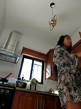 Luna-Natural online show from February 16, 2:02 pm