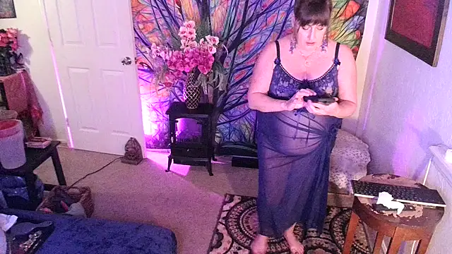 Snapshot of 1jewel chatting on December 4, 3:15 am 1jewel online show from December 4, 3:15 am