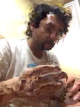 Snapshot of Pancho2213 chatting on February 10, 12:04 am Pancho2213 online show from February 10, 12:04 am