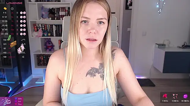 Snapshot of Emma_Bryan chatting on September 20, 7:48 pm Emma Bryan online show from September 20, 7:48 pm