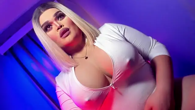 KarolinaThompson online show from March 22, 9:13 am