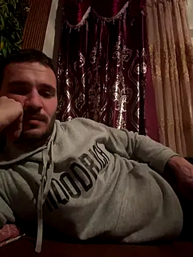 AlexandruUK online show from December 4, 4:27 pm