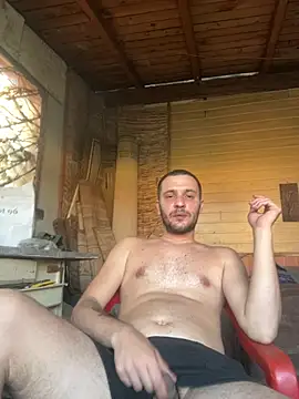 Snapshot of AlexandruUK chatting on June 8, 4:40 pm AlexandruUK online show from June 8, 4:40 pm
