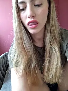 RubyRubin online show from May 13, 12:02 pm