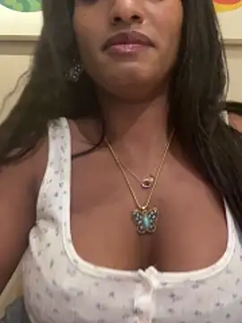 NicoleCocksXXX online show from April 17, 10:02 pm