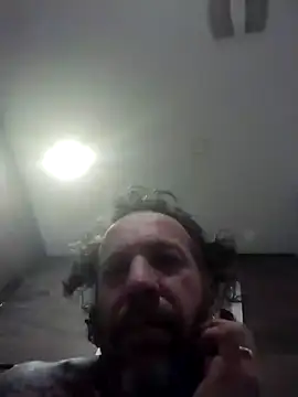 trucker1979 online show from March 31, 9:43 am