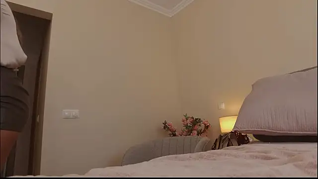 Snapshot of your_poison-girl chatting on February 1, 2:37 pm your poison-girl online show from February 1, 2:37 pm